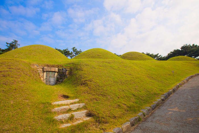 Songsan-ri Tombs and Royal Tomb of King Muryeong